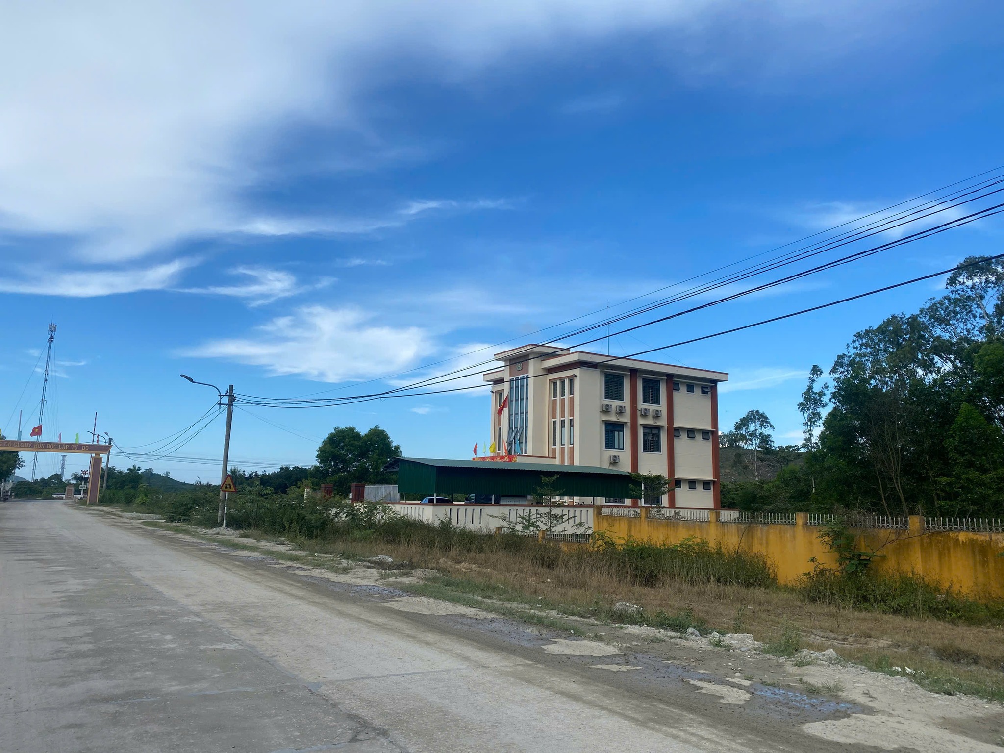 Đất mặt tiền Đức Phổ